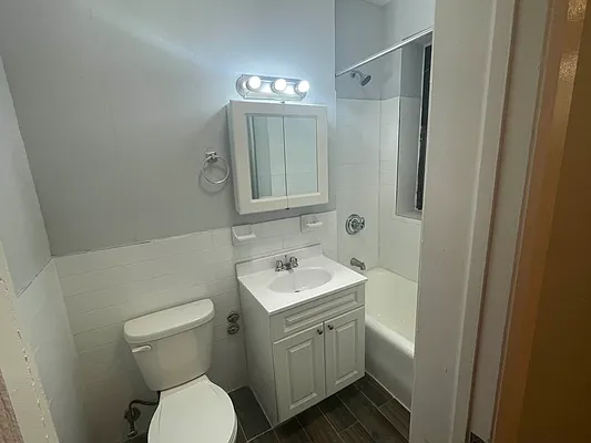 Rented by Bruma Realty LLC | media 15