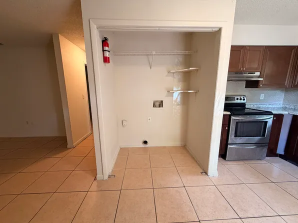 1728 E Mulberry Dr APT A, Tampa, FL 33604