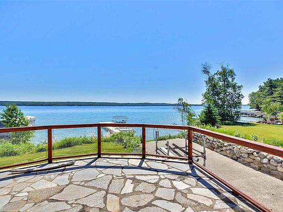 4th image of 2729 N West Torch Lake Dr
