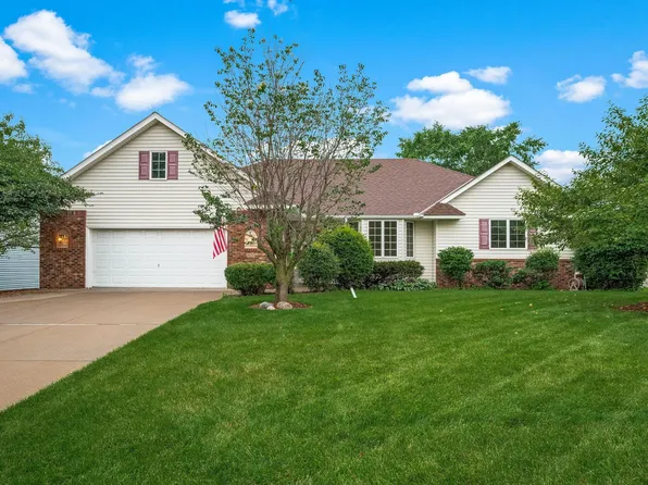 2620 Nemitz Ave E, Maplewood, MN 55119