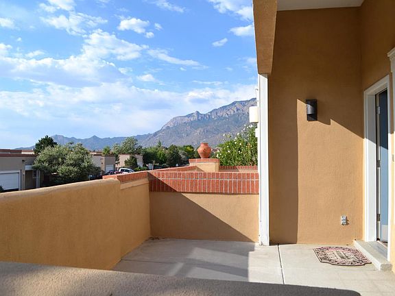 3rd image of 5612 Bosque Vista Dr NE