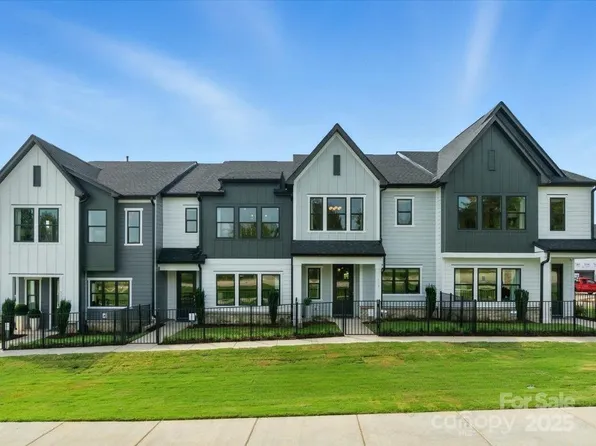 485 Nash St, Fort Mill, SC 29715