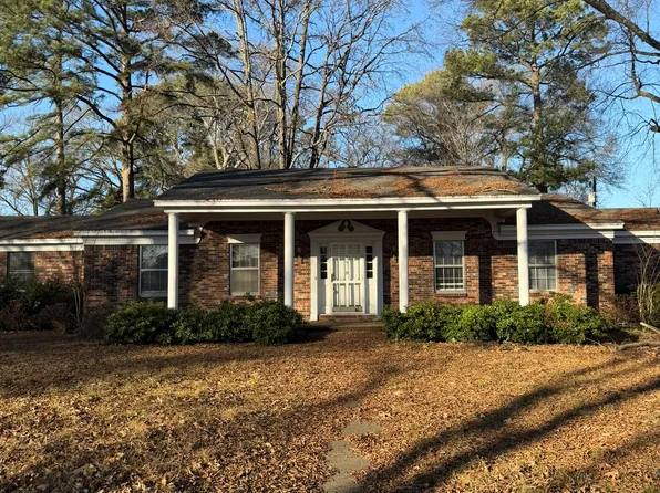 1970 Hillman St, Conway, AR 72034