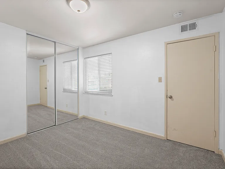 1235 Francisco Ave #C — Photo 11