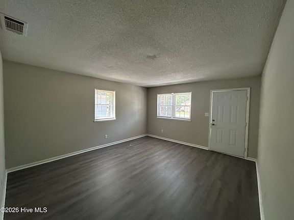 3rd image of 1313 Proctor Street