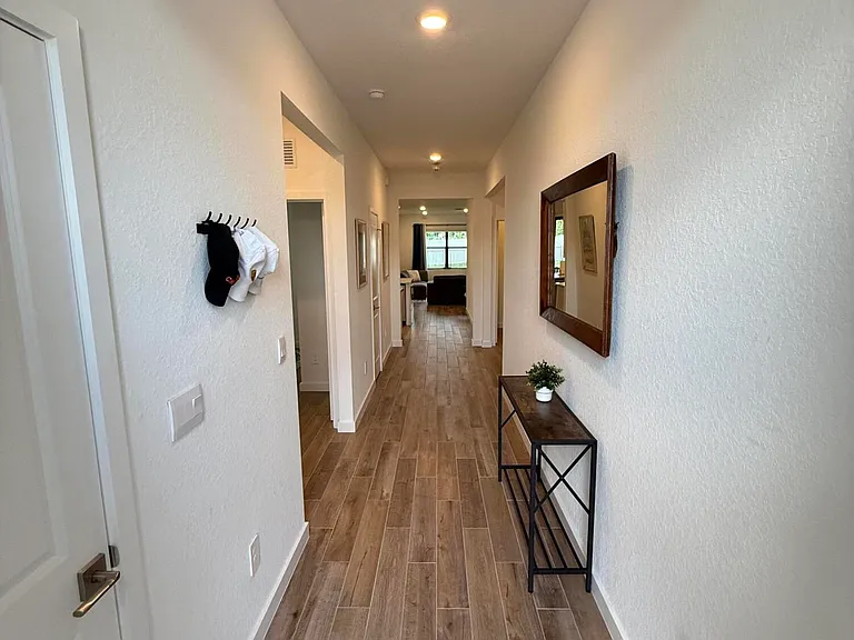 1653 NE Ocean Dunes Dr — Photo 1