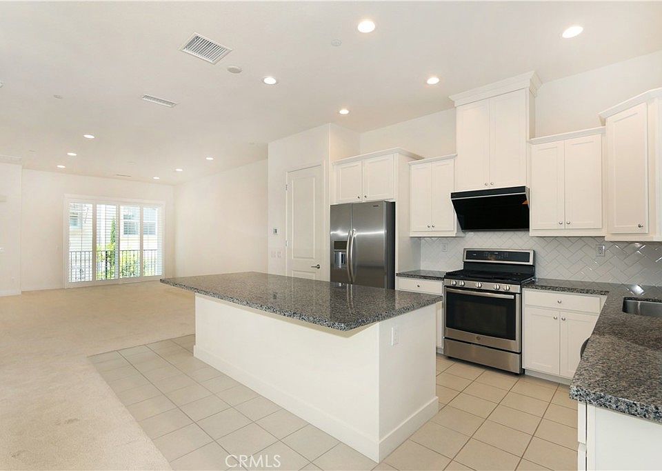 1st image of 15920 Ellington Way