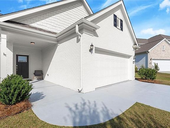 3rd image of 2840 Waverly Walk Point