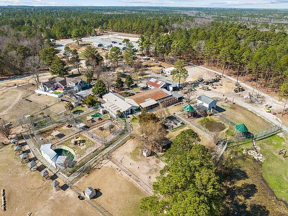 4th image of 159 Mini Ln