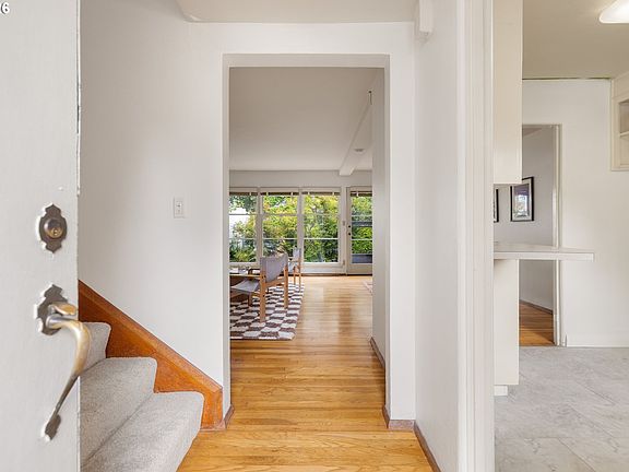 2nd image of 6815 NE Broadway