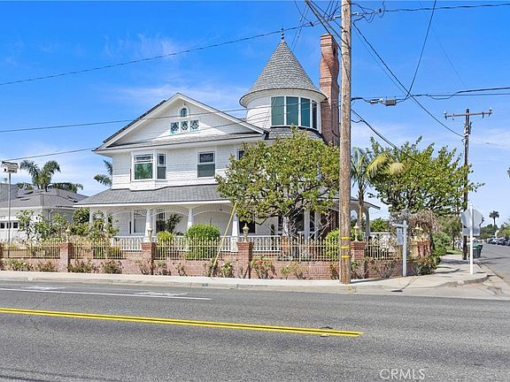 3rd image of 1919 Santa Ana Ave