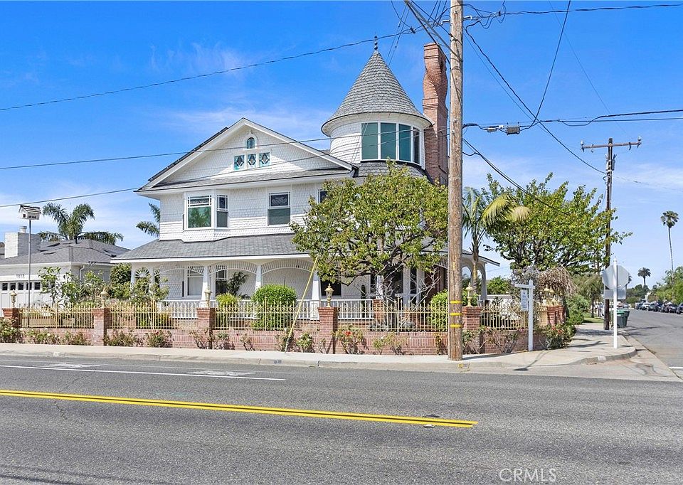 1919 Santa Ana Ave, Costa Mesa, CA 92627 | MLS #OC26047349 | Zillow