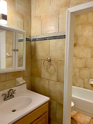 Rented by Avenue Sotheby's International Realty | media 22