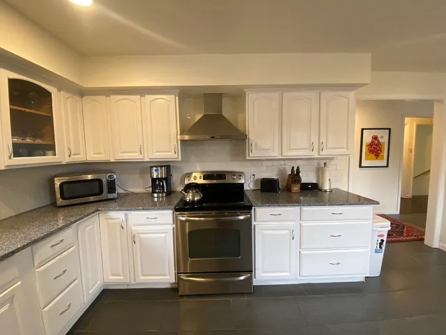 224 Hermosa Dr SE — Photo 44