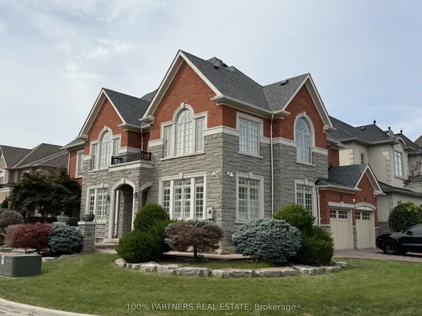 56 Woodvalley Cres, Vaughan, ON L6A 4J6