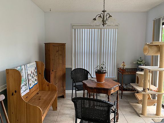 5th image of 3121 Royal Palm Dr