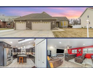 1427 Edgewater Rd, Crown Point, IN 46307