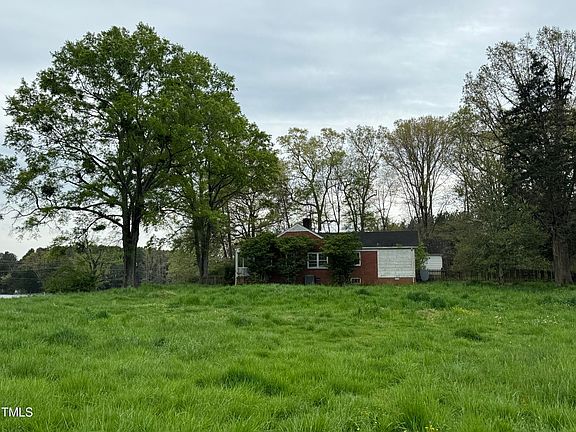 2nd image of 9923 N Roxboro Rd