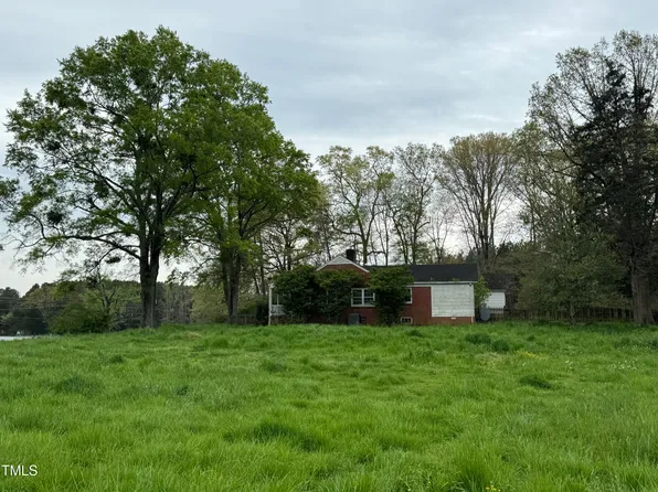 9923 N Roxboro Rd, Bahama, NC 27503