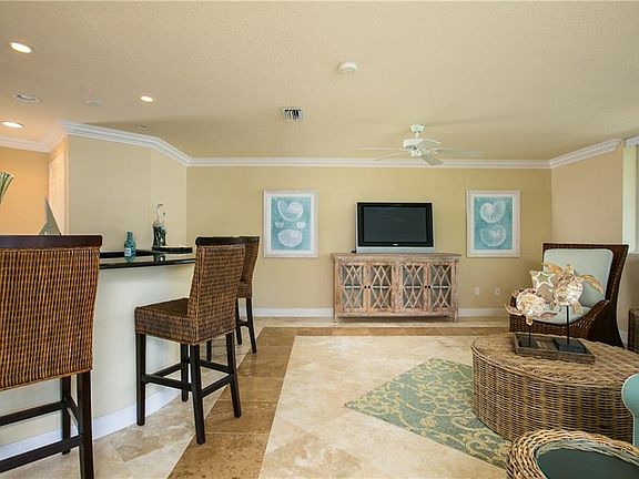 4th image of 3702 N Highway A1a #101