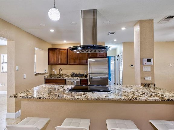 4th image of 2645 Amanda Dr