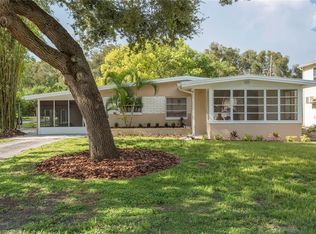 216 Avery Ave, Crystal Beach, FL 34681