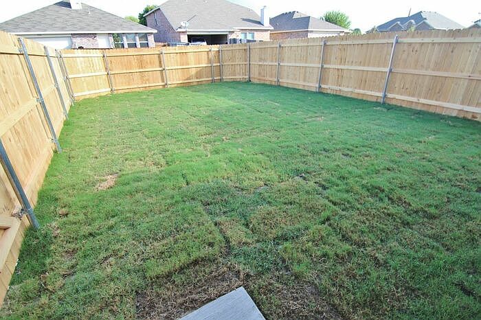2nd image of 1923 Mosley Dr