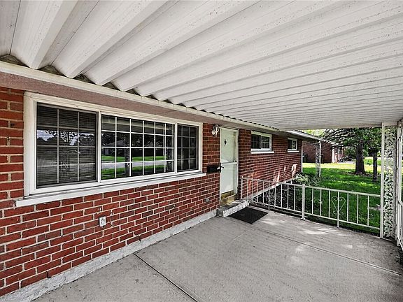 3rd image of 4558 Cordell Dr