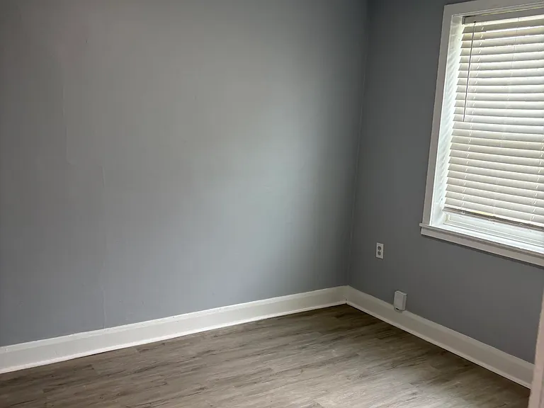 808-814 Nathan Ave #808 — Photo 9