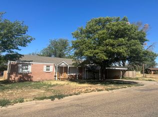 2101 Smythe St, Plainview, TX 79072