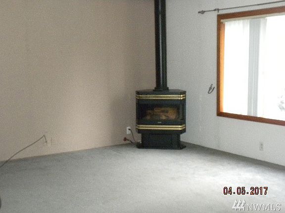 4th image of 4216 239th St E