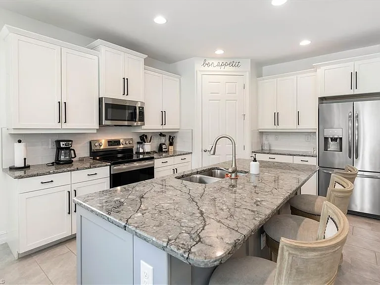 14837 Windward Ln — Photo 7