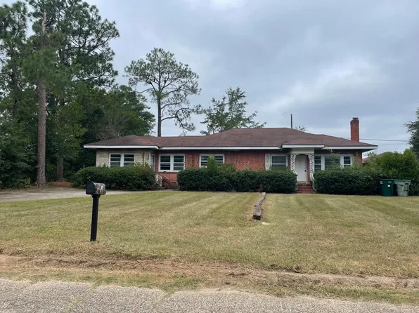 286 White Ave, Ozark, AL 36360