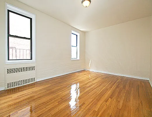 Rented by SW Queens Mezzanine | media 15