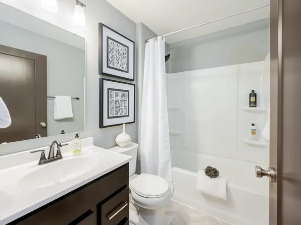 Hayward - B Plan, Twelve Oaks
