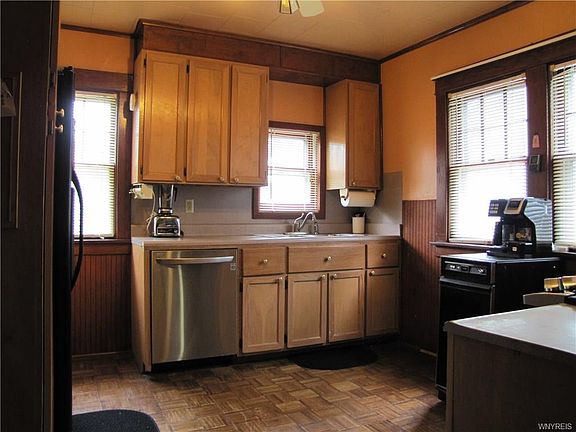 2nd image of 309 Highgate Ave
