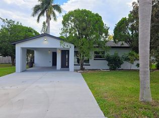 115 15th Ave SW, Largo, FL 33770