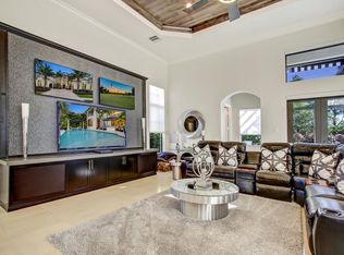 8412 Delprado Dr, Delray Beach, FL 33446