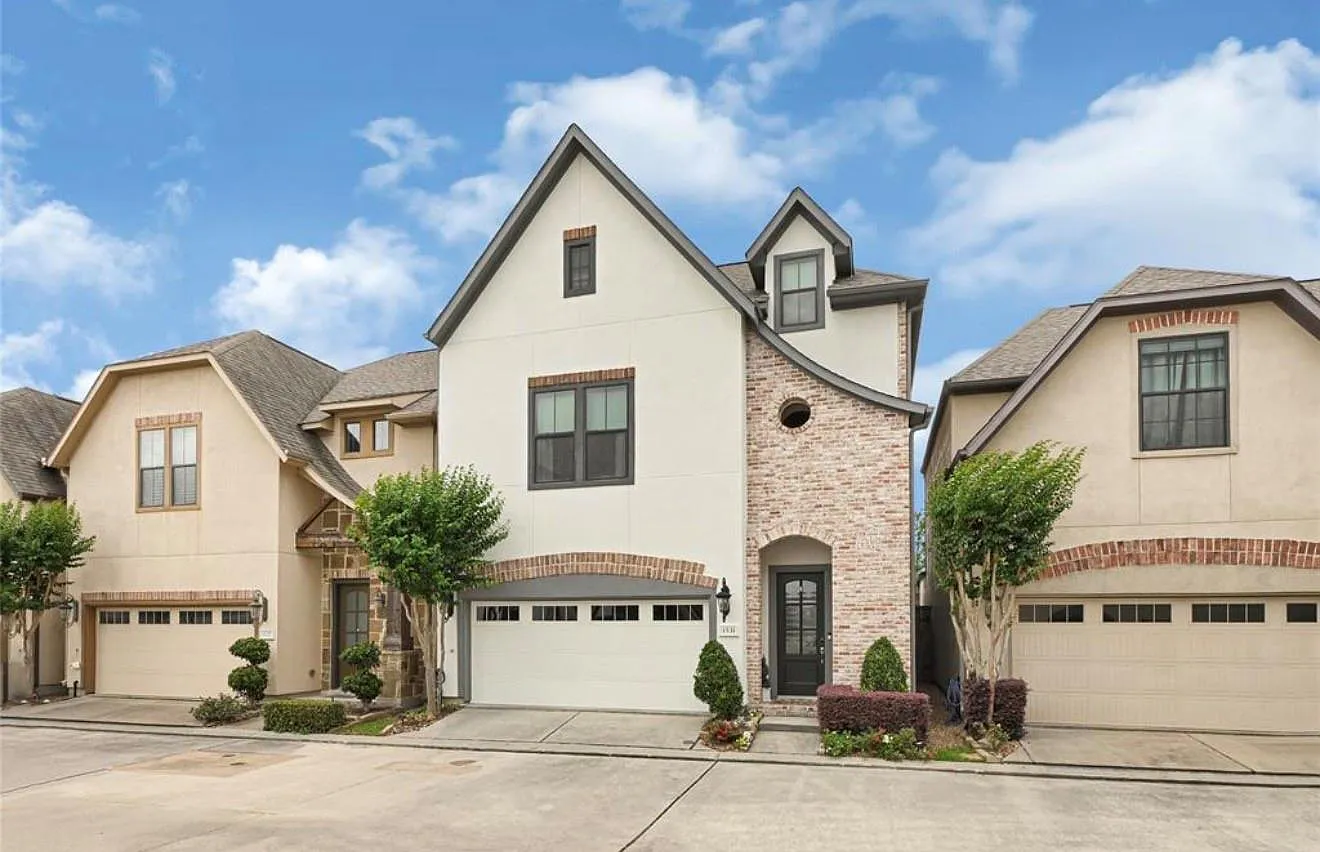 4 bed, 3.5 bath, 2569 sqft, $3,825 — Photo 3