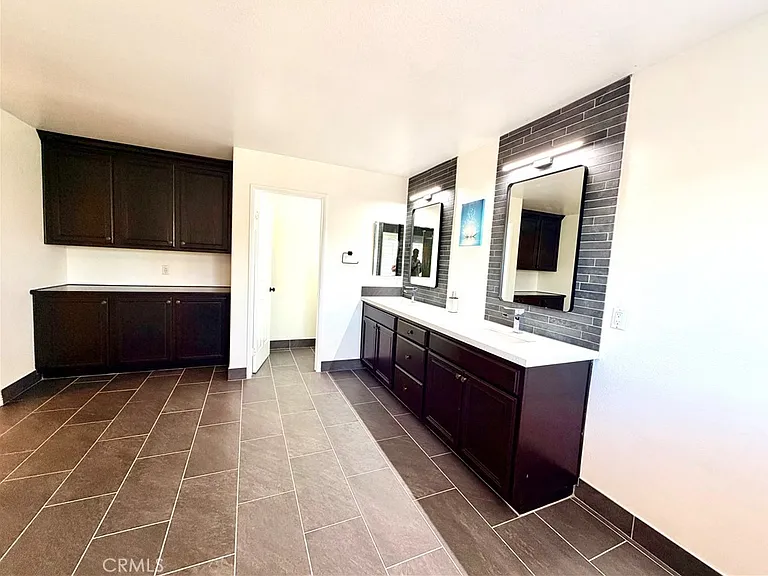 14141 Apple Grove Ct — Photo 26