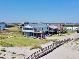 101 Saltgrass Ave, Surfside Beach, TX 77541