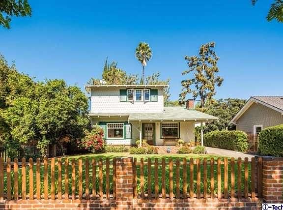 2nd image of 2018 Oxley St