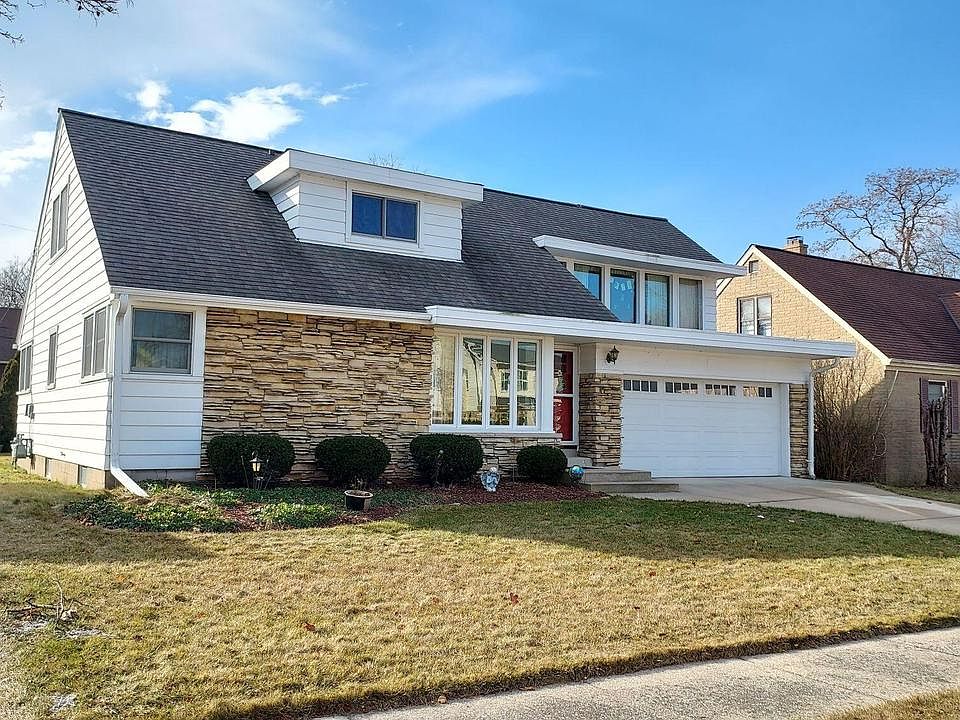 1st image of 709 Elm AVENUE