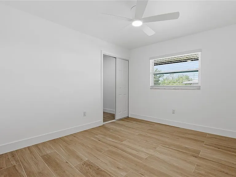 4460 Oakley St — Photo 15