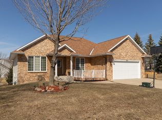 2221 Rocky Creek Dr NE, Rochester, MN 55906