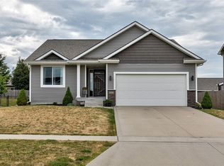 901 NW Autumn Park Dr, Grimes, IA 50111