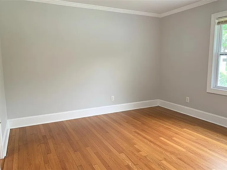 1393 Scott Blvd — Photo 16