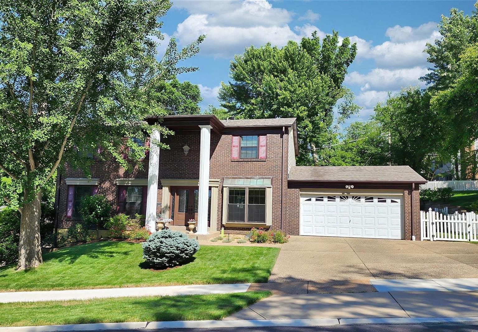 4568 Jefroyal Ct, Saint Louis, MO 63128 | Zillow 4568 Jefroyal Ct, Saint Louis, MO 63128 | Zillow