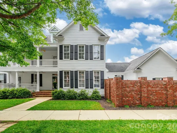 904 Tuckerton Dr, Fort Mill, SC 29708