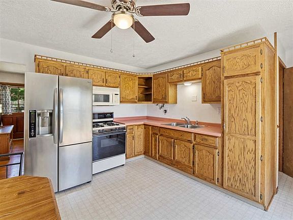 3rd image of 3689 E Klieforth Ave